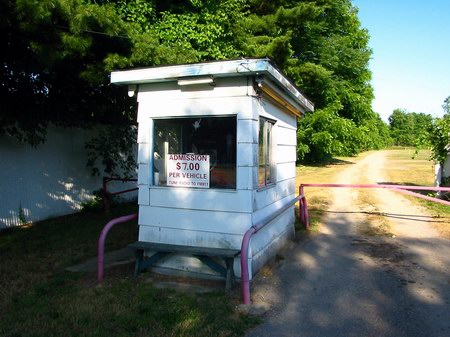 Sunset Auto Theatre - Ticket Booth - Photo From Water Winter Wonderland (newer photo)